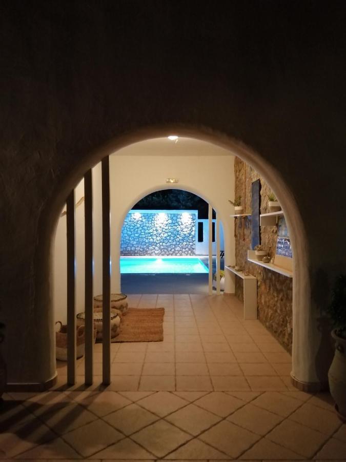Mouras Resort Livadi  Extérieur photo